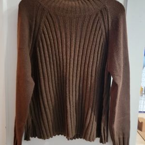 LOVE ELLIE - Brown Sweater, size Large Super Soft, Super Comfy